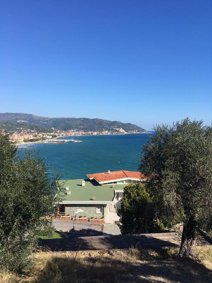 Ferienwohnung Piccola Navetta Diano San Pietro Exterior foto